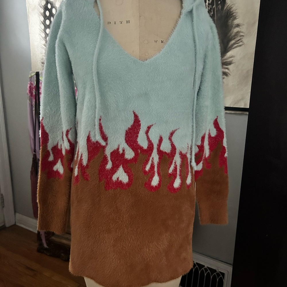For love and Lemons tunic Flame Sweater